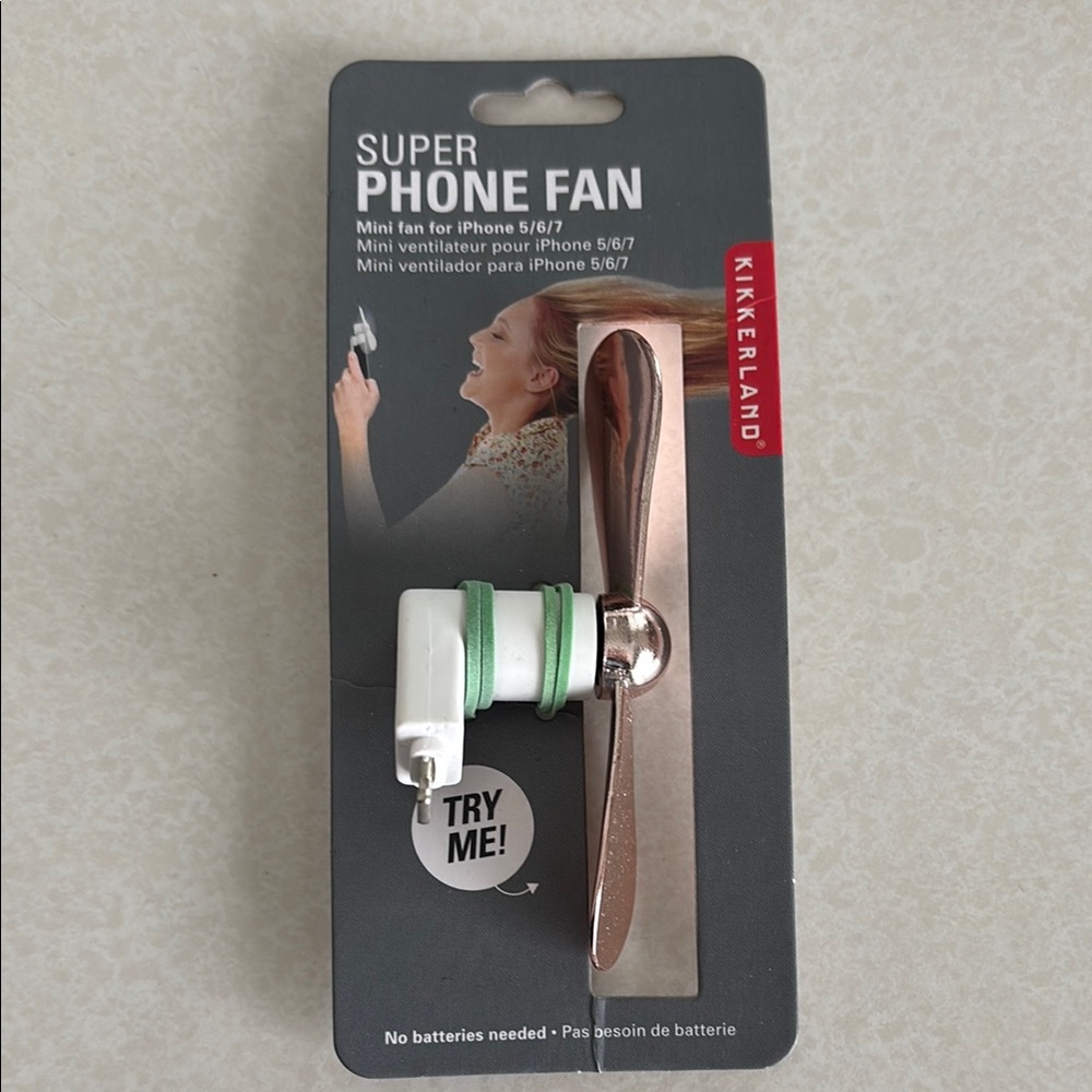 NWT Kikkerland Super Phone Fan for iPhone 5/6/7